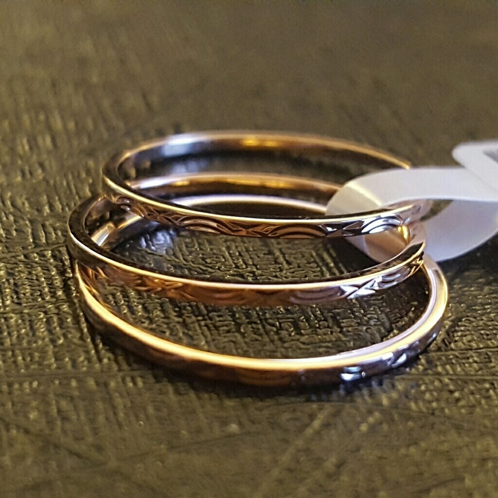 Rose Gold Band Style Ring Set Size 6.5 ( US )